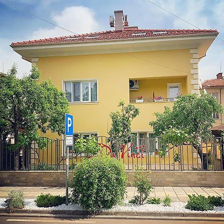 Da Vinci Guesthouse Varshets  Buitenkant foto