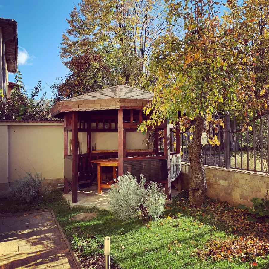 Da Vinci Guesthouse Varshets  Buitenkant foto